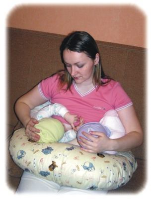 Подушка для кормления ребенка