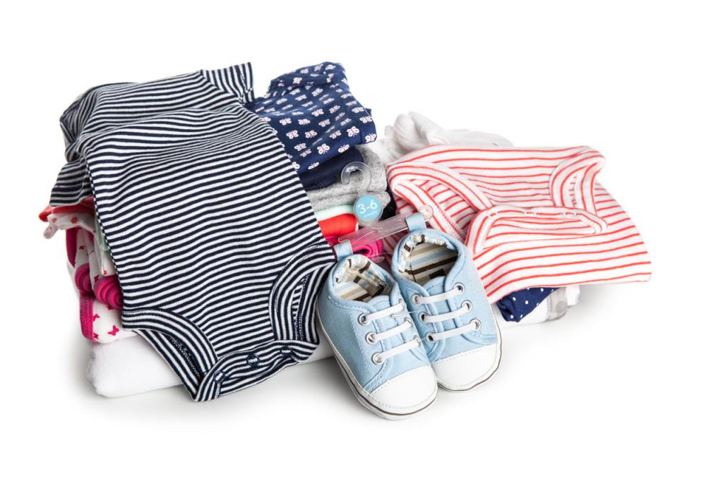 Как выбрать одежду для новорожденного