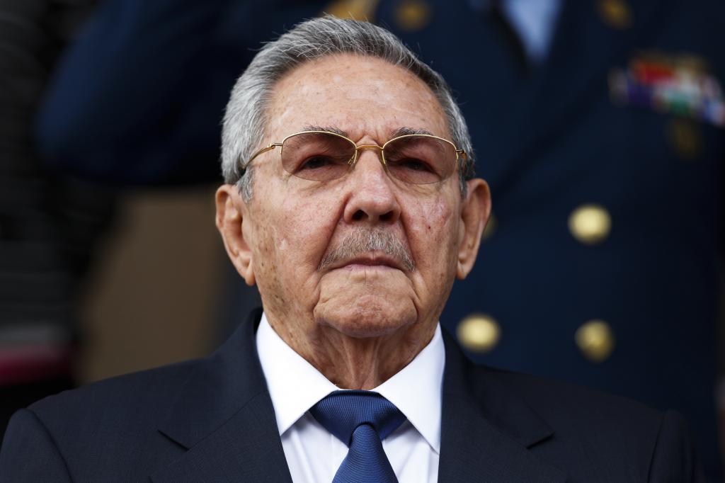 Политик Рауль Кастро