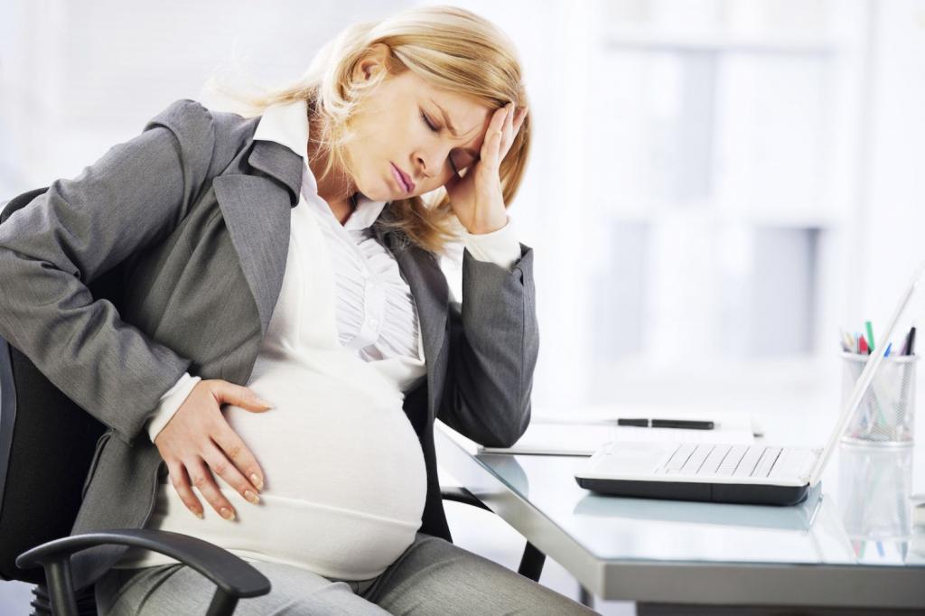 15 недель беременности болит поясница и живот отзывы